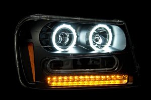Chevrolet Trailblazer Headlights - ANZO - Projector w/ Halo - Black - `02-`09