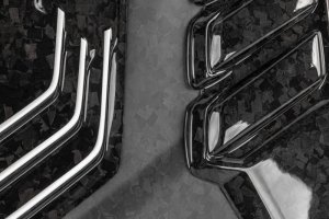 Lamborghini Urus Engine Cover - APR - Forged Carbon Fiber - `22-`24