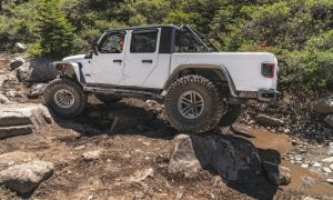 Jeep Wrangler Unlimited Side Window Deflector - AVS - Ventvisor - Outside Mount - Smoke - 2018