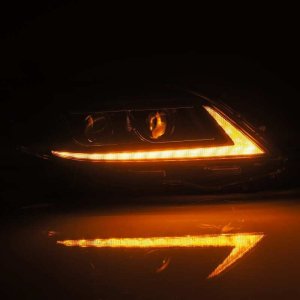 Toyota Sienna Headlights - AlphaRex - LUXX Series, Plank Style, Sequential Signal/DRL - Black - `11-`21