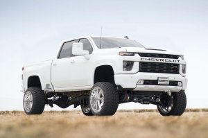 Chevrolet Silverado 2500HD Suspension Lift Kit - Cognito - 7in Performance with Fox PSRR 2.0 Shocks - Semi-Gloss Black - `20-`24