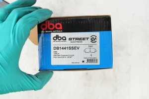 Chrysler 200 Brake Pads - Front - DBA - Street Series - `11-`14