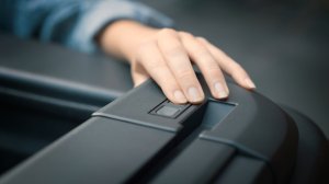 Ram 1500 Retractable Bed Cover - EGR - EGR RollTrac Electric - `19-`25