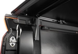 Toyota Tacoma Tonneau Cover - Extang - Trifecta Signature 2.0 - Matte Black - `24-`25