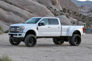Ford F550 Suspension Lift Kit - Fabtech - 6