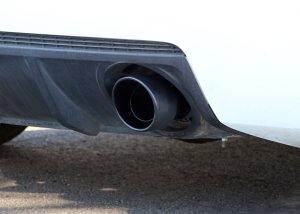 Chevrolet Camaro Performance Exhaust - Axle-Back - Flowmaster - FlowFX Dual Exit - Black - `10-`15