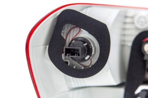 BMW 1 Series M Tail Light - Right - Hella - 2011