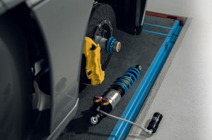 Porsche Carrera GT Suspension Lift Kit - KW - HLS4 V5 Coilover Kit - Red & Blue - `04-`05