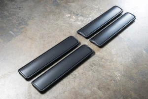 Ineos Grenadier Compete Styling Package - Series 1 w/ Mondail Retro RS-Forged Light Alloy Wheel - Satin Black