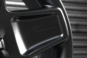 Ineos Grenadier Compete Styling Package - Series 1 w/ Mondail Retro RS-Forged Light Alloy Wheel - Satin Black