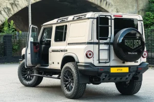 Ineos Grenadier Side Steps - Electric - with LED Light Strips Ineos Grenadier Side Steps - Electric - with LED Light Strips