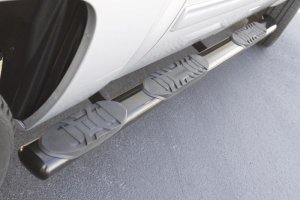 Chevrolet Silverado 1500 Nerf Bars - LUND - 5 Inch Oval Wheel-To-Wheel - Polished - 2019