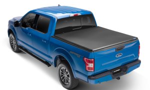 Nissan Frontier Tonneau Cover - LUND - Genesis Tri-Fold - Black - `22-`23