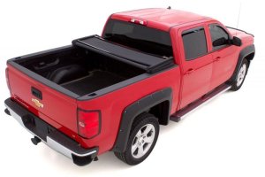 Chevrolet Silverado 1500 Tonneau Cover - LUND - Genesis Elite Tri-Fold - Black - `14-`17