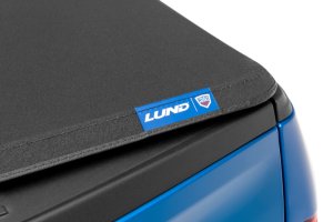 Chevrolet Silverado 1500 Tonneau Cover - LUND - Genesis Elite Tri-Fold - Black - `14-`17