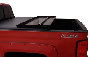 Chevrolet Colorado Hard Fold Tonneau Cover - LUND - Aluminum Frame with Marine Grade Vinyl - Black - `15-`17
