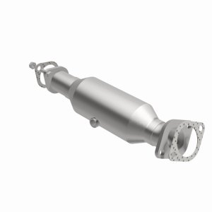 Kia Forte Catalytic Converter - Magnaflow - OEM Grade Federal EPA Compliant Direct-Fit - `10-`13