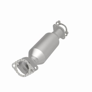 Kia Forte Catalytic Converter - Magnaflow - OEM Grade Federal EPA Compliant Direct-Fit - `10-`13