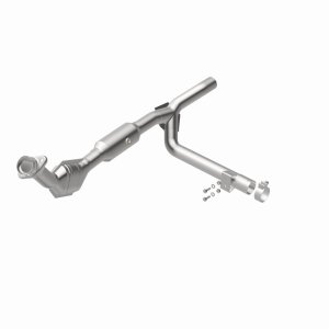 Ford F-150 Heritage Catalytic Converter - Magnaflow - OEM Grade / EPA Compliant Direct-Fit - 2004