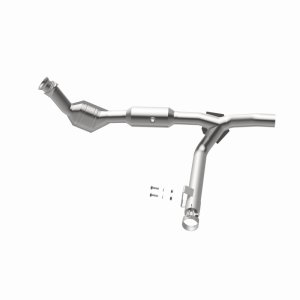 Ford F-150 Heritage Catalytic Converter - Magnaflow - OEM Grade / EPA Compliant Direct-Fit - 2004