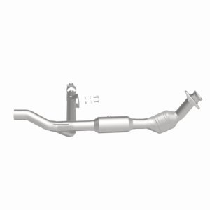 Ford F-150 Heritage Catalytic Converter - Magnaflow - OEM Grade / EPA Compliant Direct-Fit - 2004