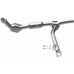 Ford F-150 Heritage Catalytic Converter - Magnaflow - OEM Grade / EPA Compliant Direct-Fit - 2004