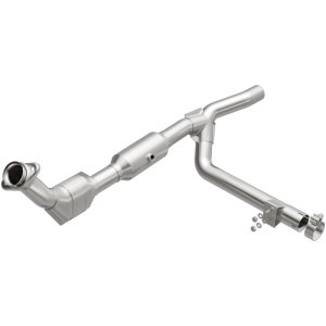 Ford F-150 XL/XLT Catalytic Converter - Magnaflow - OEM Grade / EPA Compliant Direct-Fit - `01-`03