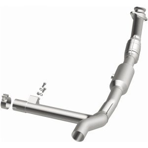 Ford F-150 XL/XLT Catalytic Converter - Magnaflow - OEM Grade / EPA Compliant Direct-Fit - `01-`03