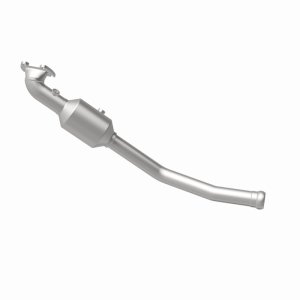 Dodge Durango Catalytic Converter - Magnaflow - OEM Grade / EPA Compliant Direct-Fit - `13-`19