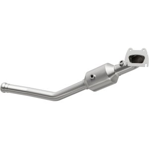 Dodge Durango Catalytic Converter - Magnaflow - OEM Grade / EPA Compliant Direct-Fit - `13-`19