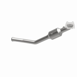 Dodge Durango Catalytic Converter - Magnaflow - OEM Grade / EPA Compliant Direct-Fit - `13-`19