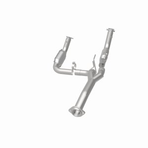 Chevrolet Silverado 2500HD Catalytic Converter - Magnaflow - Direct-Fit - `11-`19