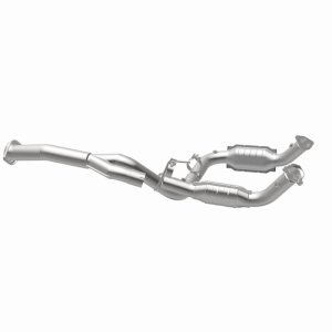 GMC Sierra 2500HD Catalytic Converter - Magnaflow - Direct-Fit - `11-`19