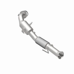 Ford Focus Catalytic Converter - Underbody - Magnaflow - Direct-Fit - `16-`18