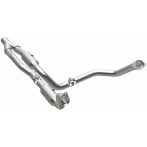 Ram 2500 Catalytic Converter - Underbody - Magnaflow - OEM Grade Direct-Fit - `12-`18