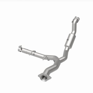 Ford Expedition Catalytic Converter - Underbody - Magnaflow - Direct Fit - `15-`17