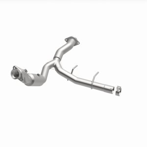 Ford Expedition Catalytic Converter - Underbody - Magnaflow - Direct Fit - `15-`17