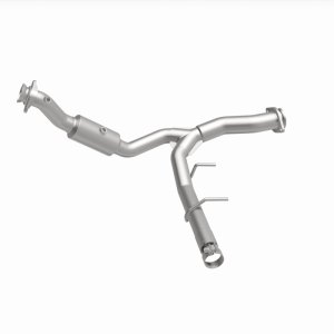 Ford Expedition Catalytic Converter - Underbody - Magnaflow - Direct Fit - `15-`17