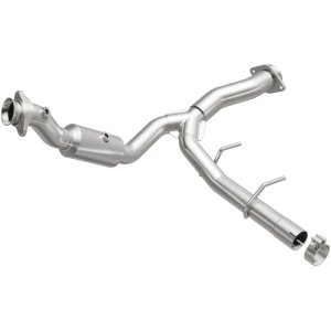 Lincoln Navigator Catalytic Converter - Underbody - Magnaflow - Direct Fit - `15-`17