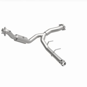 Lincoln Navigator Catalytic Converter - Underbody - Magnaflow - Direct Fit - `15-`17