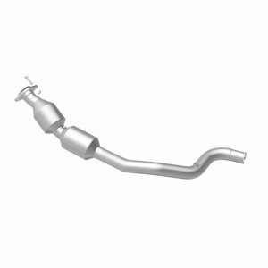 Land Rover Range Rover Catalytic Converter - Underbody - Magnaflow - OEM Grade Direct-Fit, EPA/Federal Compliant - `13-`20