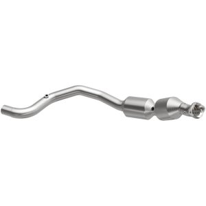 Land Rover Range Rover Catalytic Converter - Underbody - Magnaflow - OEM Grade Direct-Fit, EPA/Federal Compliant - `13-`20