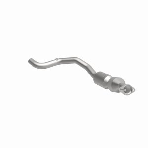 Land Rover Range Rover Sport Catalytic Converter - Underbody - Magnaflow - OEM Grade Direct-Fit, EPA/Federal Compliant - `14-`20