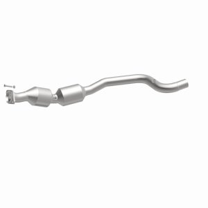 Land Rover Range Rover Sport Catalytic Converter - Underbody - Magnaflow - OEM Grade Direct-Fit, EPA/Federal Compliant, Spun-Body, Mandrel-Bent 409 Stainless Steel - `14-`20 Land Rover Range Rover Sport Catalytic Converter - Underbody - Magnaflow - OEM Grade Direct-Fit, EPA/Federal Compliant, Spun-Body, Mandrel-Bent 409 Stainless Steel - `14-`20