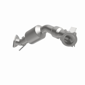 Land Rover Discovery Sport Catalytic Converter - Front - Magnaflow - OEM Grade, Direct-Fit (Close-Coupled), Federal/EPA Compliant, Stainless Steel - `15-`17