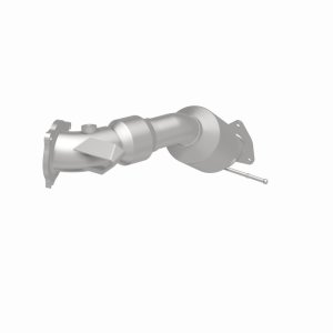 Land Rover Discovery Sport Catalytic Converter - Front - Magnaflow - OEM Grade, Direct-Fit (Close-Coupled), Federal/EPA Compliant, Stainless Steel - `15-`17