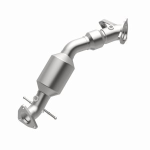 Land Rover Discovery Sport Catalytic Converter - Front - Magnaflow - OEM Grade, Direct-Fit (Close-Coupled), Federal/EPA Compliant, Stainless Steel - `15-`17