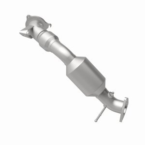 Land Rover LR2 Catalytic Converter - Front - Magnaflow - OEM Grade, Direct-Fit (Close-Coupled), Federal/EPA Compliant, Stainless Steel - `13-`15