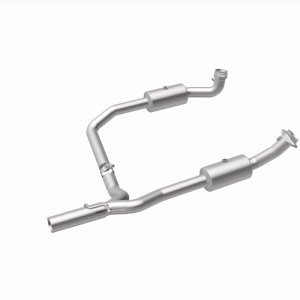 Ford E-250 Catalytic Converter - Underbody - Magnaflow - OEM Grade Direct-Fit - `09-`13