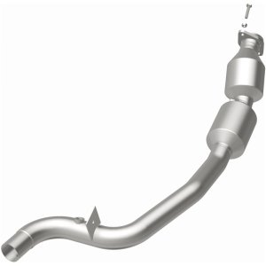Land Rover Range Rover Sport Catalytic Converter - Underbody - Magnaflow - Direct-Fit OEM Grade, Federal/EPA Compliant, Stainless Steel - `14-`19
